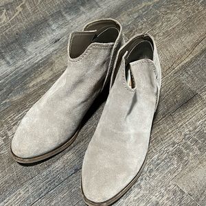 Dolce Vita - Booties - Size 8.5 - Worn about twice “No Box”